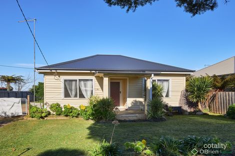 Property photo of 10 Fairchild Street Drouin VIC 3818
