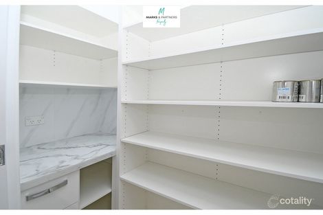 12 Bonavista Way, Eli Waters, QLD 4655