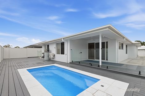 127 ROGERS ST, BEACHMERE, QLD 4510