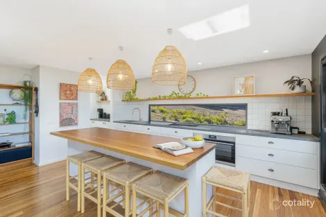 Property photo of 32 Jacaranda Place Mirador NSW 2548