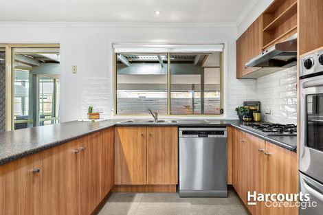 Property photo of 22 Hartsmere Drive Berwick VIC 3806