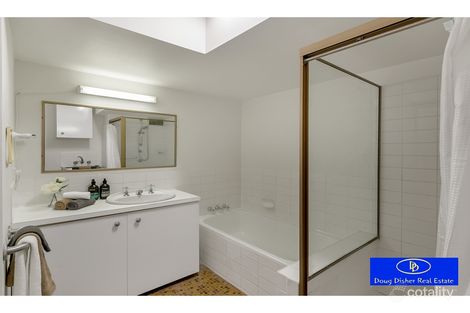 Property photo of 4/23 Burt Street Auchenflower QLD 4066