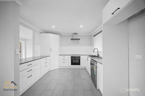 Property photo of 2 Eden Place Tuncurry NSW 2428