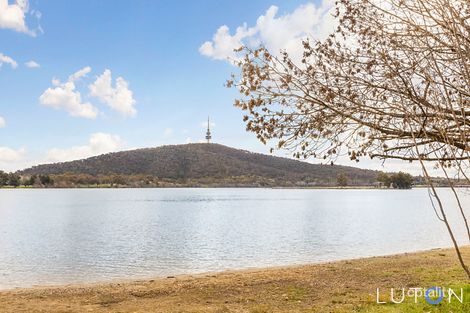 Property photo of 111 Hopetoun Circuit Yarralumla ACT 2600