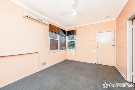Property photo of 8 Cleopatra Road Utakarra WA 6530