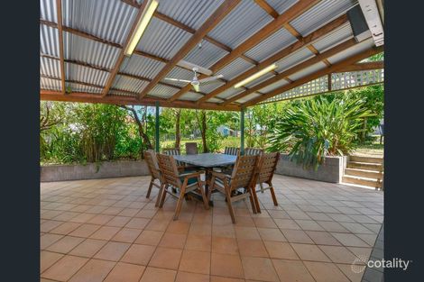 Property photo of 28 Dante Drive Seven Hills QLD 4170