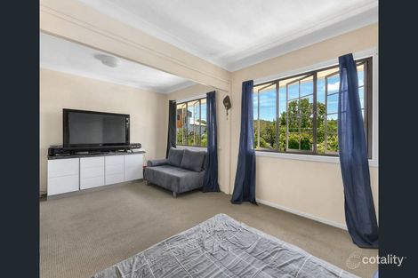 Property photo of 28 Dante Drive Seven Hills QLD 4170