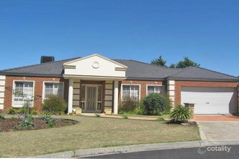 8 Fantail Ct, Taylors Lakes, VIC 3038