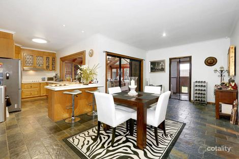 Property photo of 35 Flemington Crescent Werribee VIC 3030