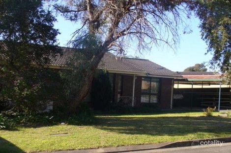 24 Benaud Ct, St Clair, NSW 2759