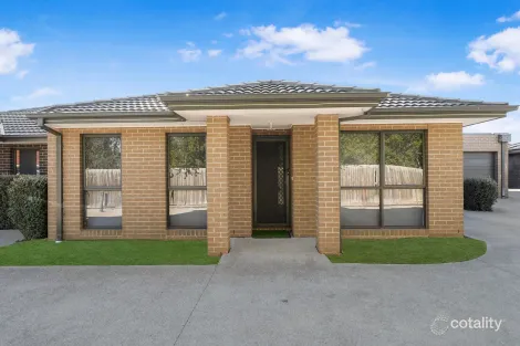 Property photo of 4/30 Wynarka Drive Hoppers Crossing VIC 3029