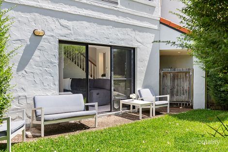 Property photo of 2/3 Allamanda Grove Bundall QLD 4217