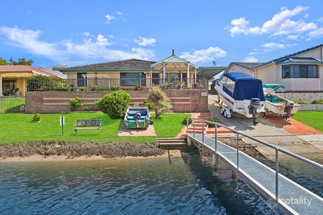 Property photo of 8 Hibbard Drive Port Macquarie NSW 2444