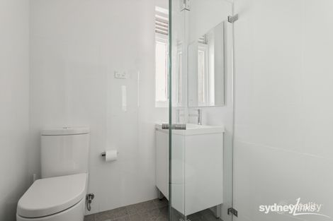 Property photo of 37/7 Greenknowe Avenue Elizabeth Bay NSW 2011