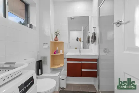 Property photo of 8/24 Crescent Road Hamilton QLD 4007