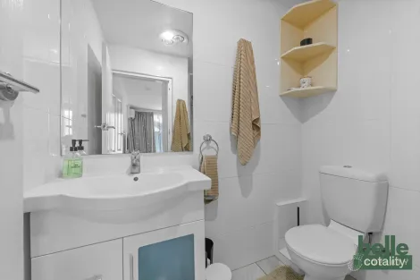 Property photo of 8/24 Crescent Road Hamilton QLD 4007