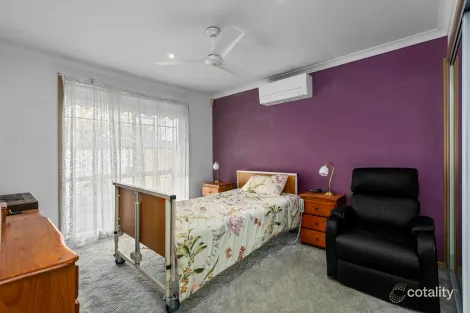 Property photo of 1/2 Weaver Court Altona Meadows VIC 3028