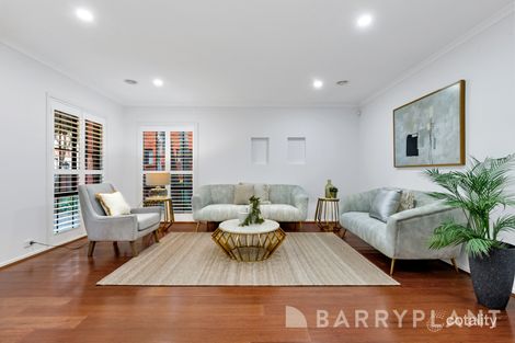 Property photo of 11 Carbine Place Bundoora VIC 3083