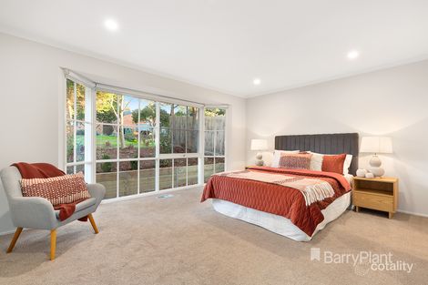 Property photo of 9 Farrer Court Warranwood VIC 3134