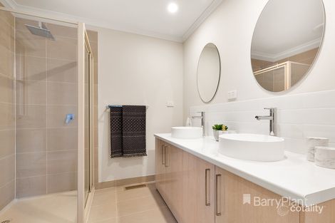 Property photo of 9 Farrer Court Warranwood VIC 3134