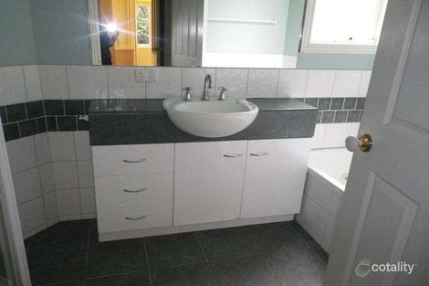 Property photo of 2 Ivanhoe Parade Ivanhoe VIC 3079