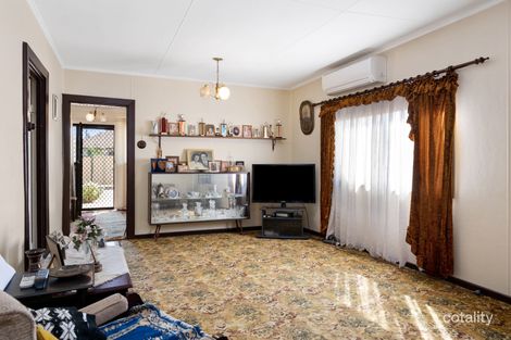 Property photo of 18 North Terrace Boulder WA 6432