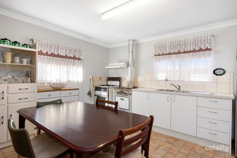 Property photo of 18 North Terrace Boulder WA 6432