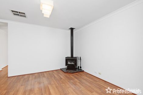 Property photo of 7 Witchetty Loop Banksia Grove WA 6031