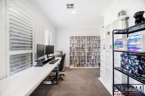 Property photo of 4 Lumbrook Parade Truganina VIC 3029