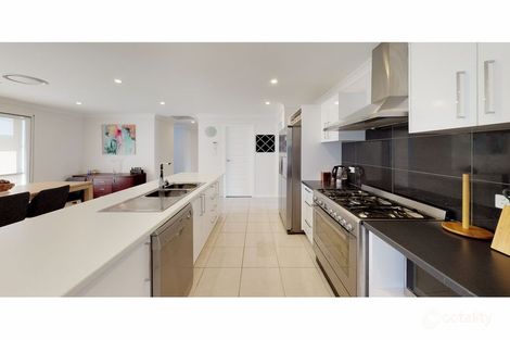 Property photo of 70 Dunheved Circle Dubbo NSW 2830