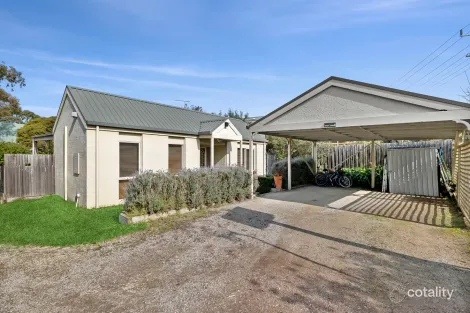 Property photo of 22 Great Ocean Road Aireys Inlet VIC 3231