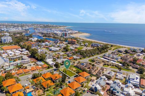 16 Stewart St, Mandurah, WA 6210