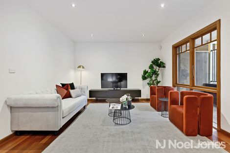 Property photo of 14 Carbora Dale Greensborough VIC 3088
