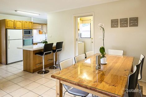 Property photo of 32 Garwain Parade Glen Waverley VIC 3150