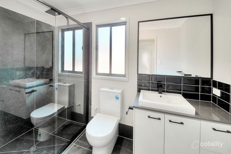 122v Stewart Rd, Albany Creek, QLD 4035