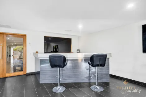 Property photo of 14 Ellesmere Way Truganina VIC 3029