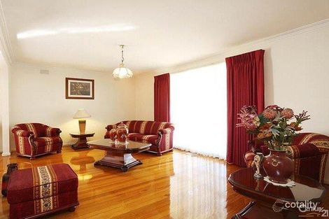 Property photo of 5 June Court Keysborough VIC 3173