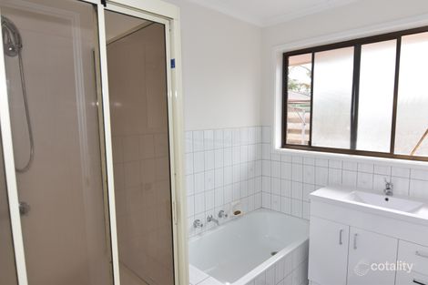 Property photo of 2/30-32 Enfield Drive St Albans Park VIC 3219