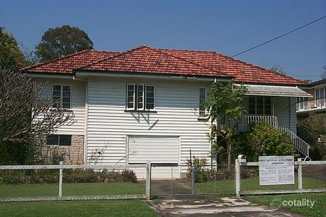 14 Vincent St, Indooroopilly, QLD 4068