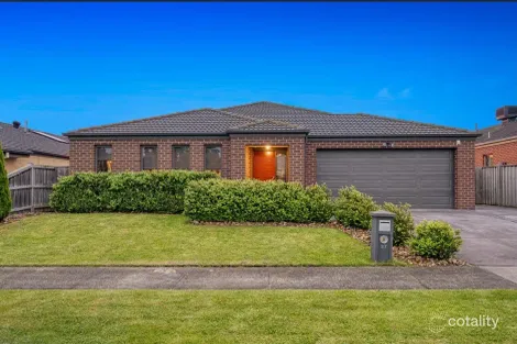 37 Dan Morgan Dr, Cranbourne East, VIC 3977