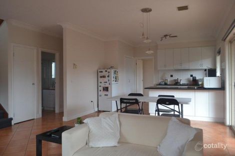 Property photo of 2/18 Nyrang Street Chadstone VIC 3148