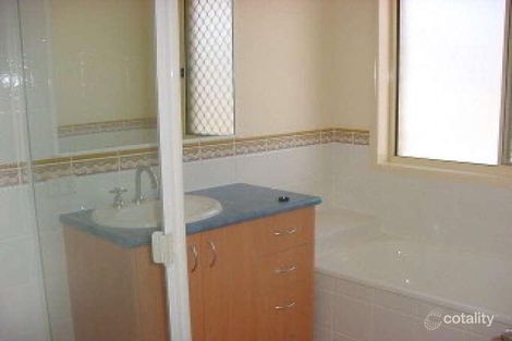 Property photo of 62 Mossman Way Sandstone Point QLD 4511