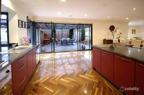 Property photo of 147 Lawrence Road Mount Waverley VIC 3149