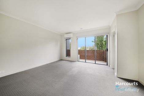 Property photo of 16 Tattersalls Lane Point Cook VIC 3030