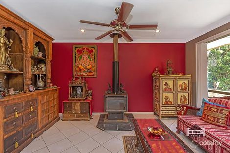 Property photo of 30 Yorkshire Crescent Mount Warren Park QLD 4207