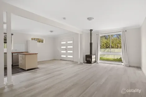 Property photo of 143 Avoca Drive Kincumber NSW 2251