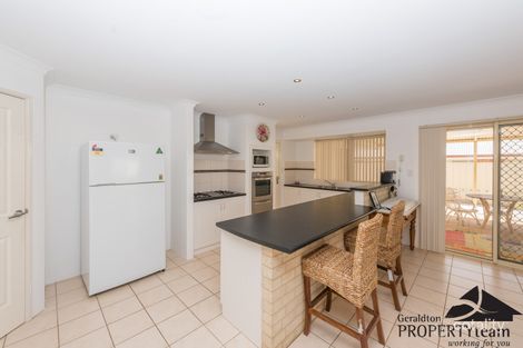 Property photo of 6 Kia-Ora Mews Wandina WA 6530
