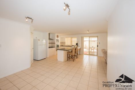 Property photo of 6 Kia-Ora Mews Wandina WA 6530