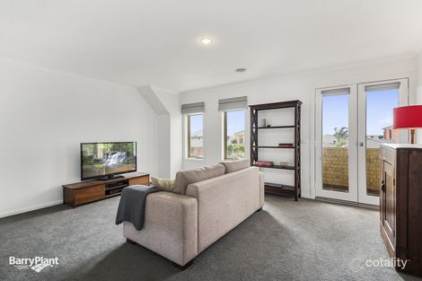 Property photo of 12 Dolphin Crescent Point Cook VIC 3030