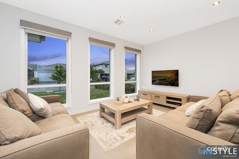 Property photo of 12 Jule Knight Street Casey ACT 2913